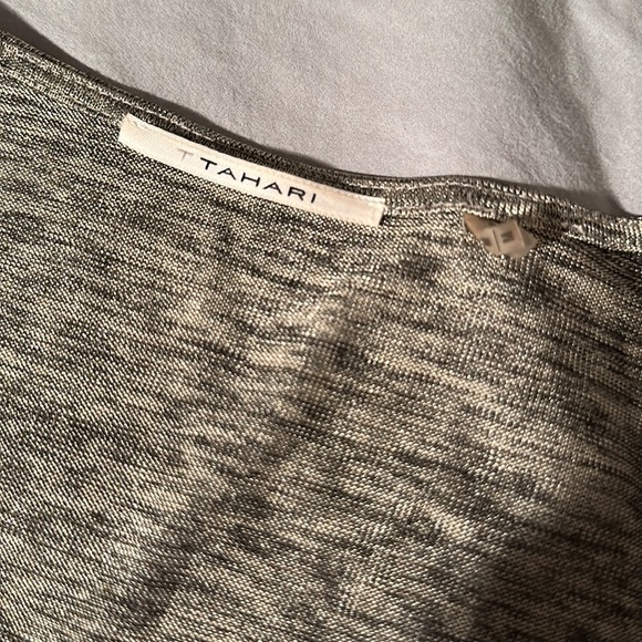 T Tahari Women’s Cowl Neck Top Size Medium. - Picture 5 of 6